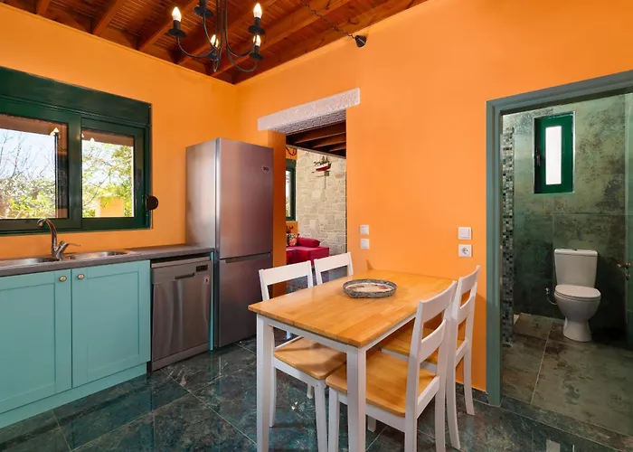 Eleftherias Garden House בית נופש