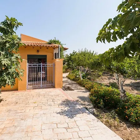 Eleftherias Garden House Сasa de vacaciones