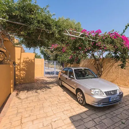 Eleftherias Garden House Ferienhaus *